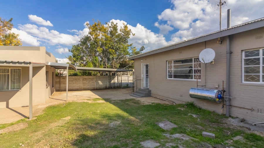 3 Bedroom Property for Sale in Kroonheuwel Free State